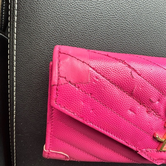 YSL damaged and repaired wallet - Picture 5 of 7